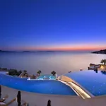 Anax And Hotel 5*
