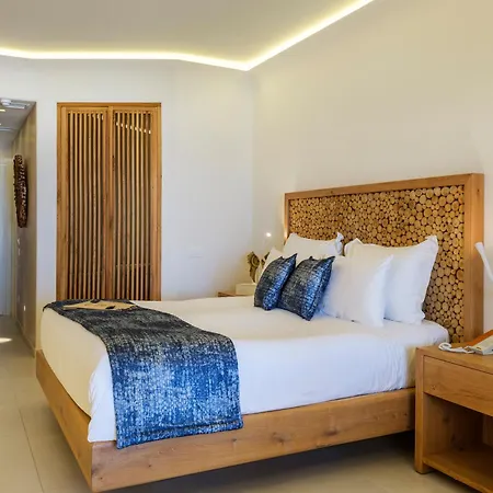 Anax And Spa